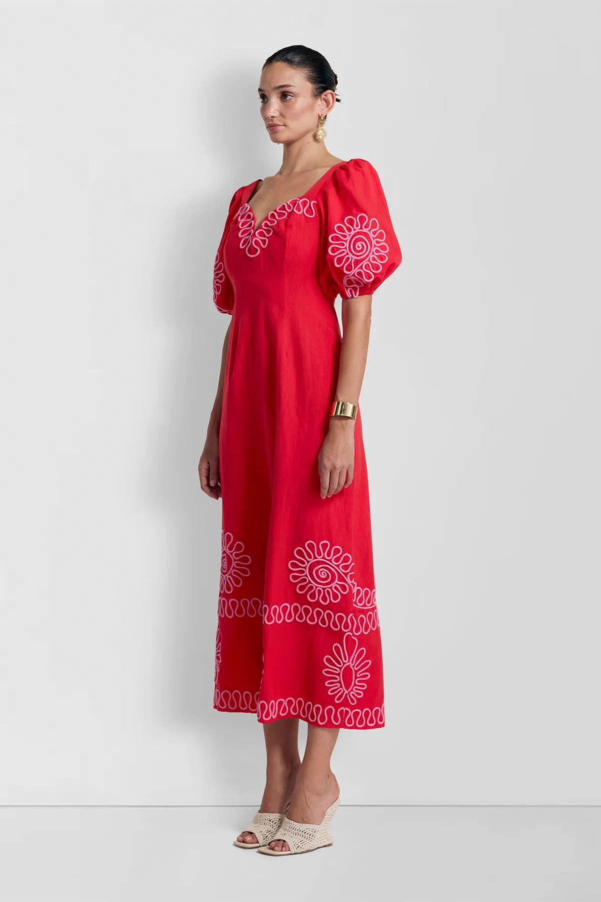 Carmensita Embriodered Midi Dress - Rojo