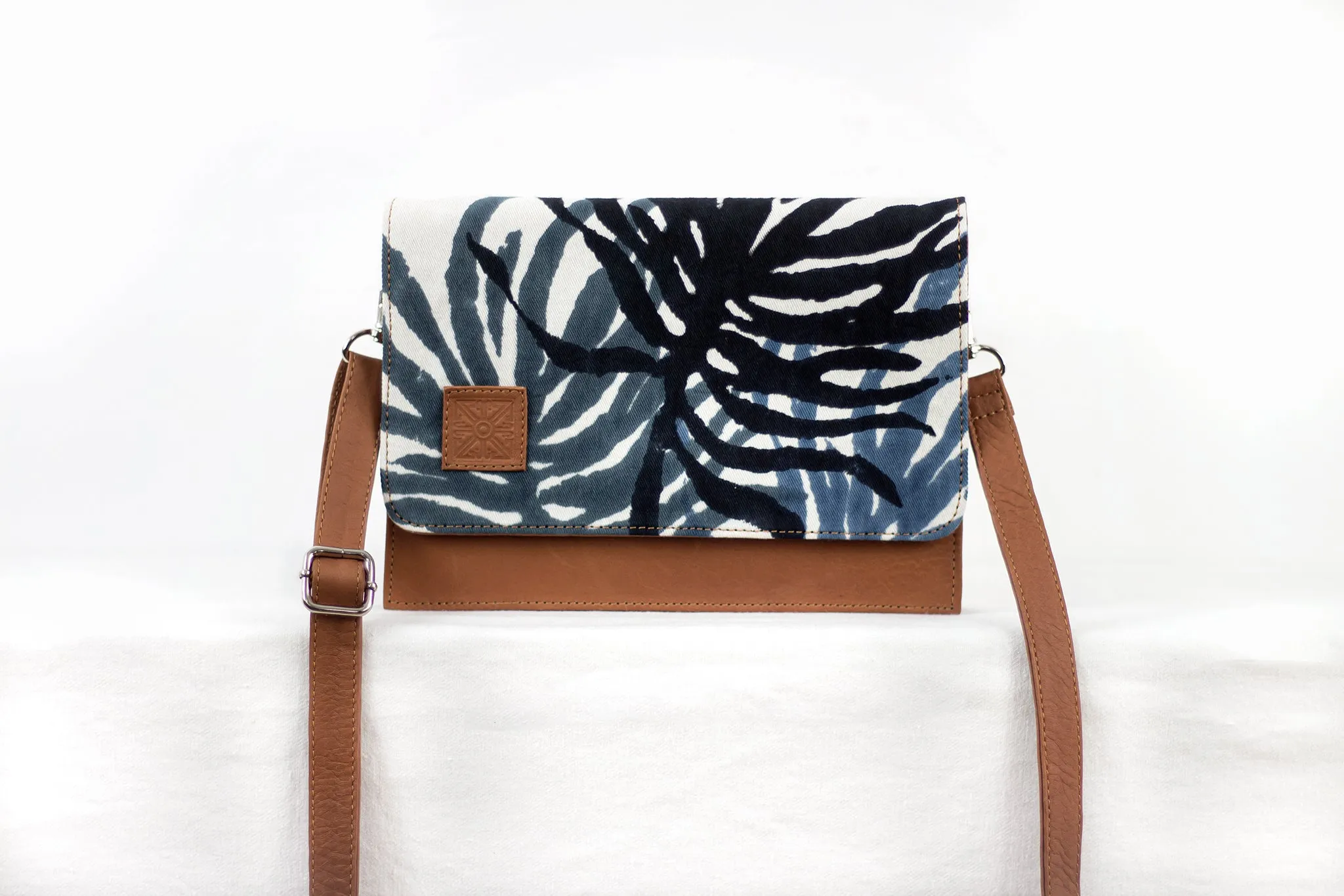 Clutch Purse - Cross Body - Sea Fern