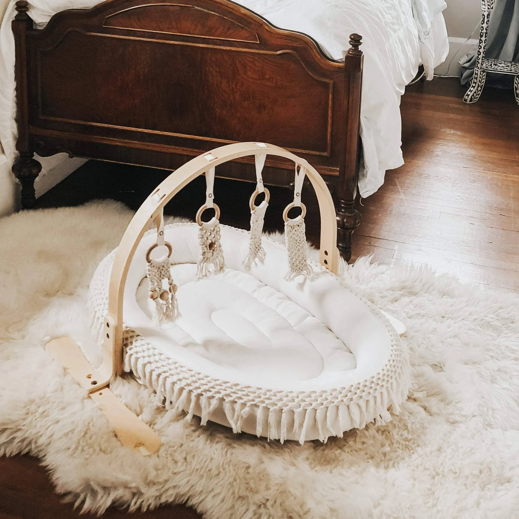 Finn   Emma - Oval Lounge Mat