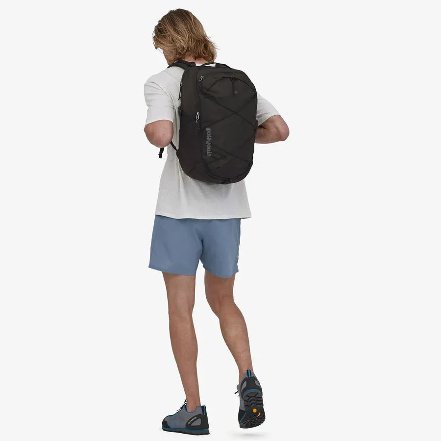 Patagonia Refugio Day Pack 30L (Unisex) Dulse Mauve